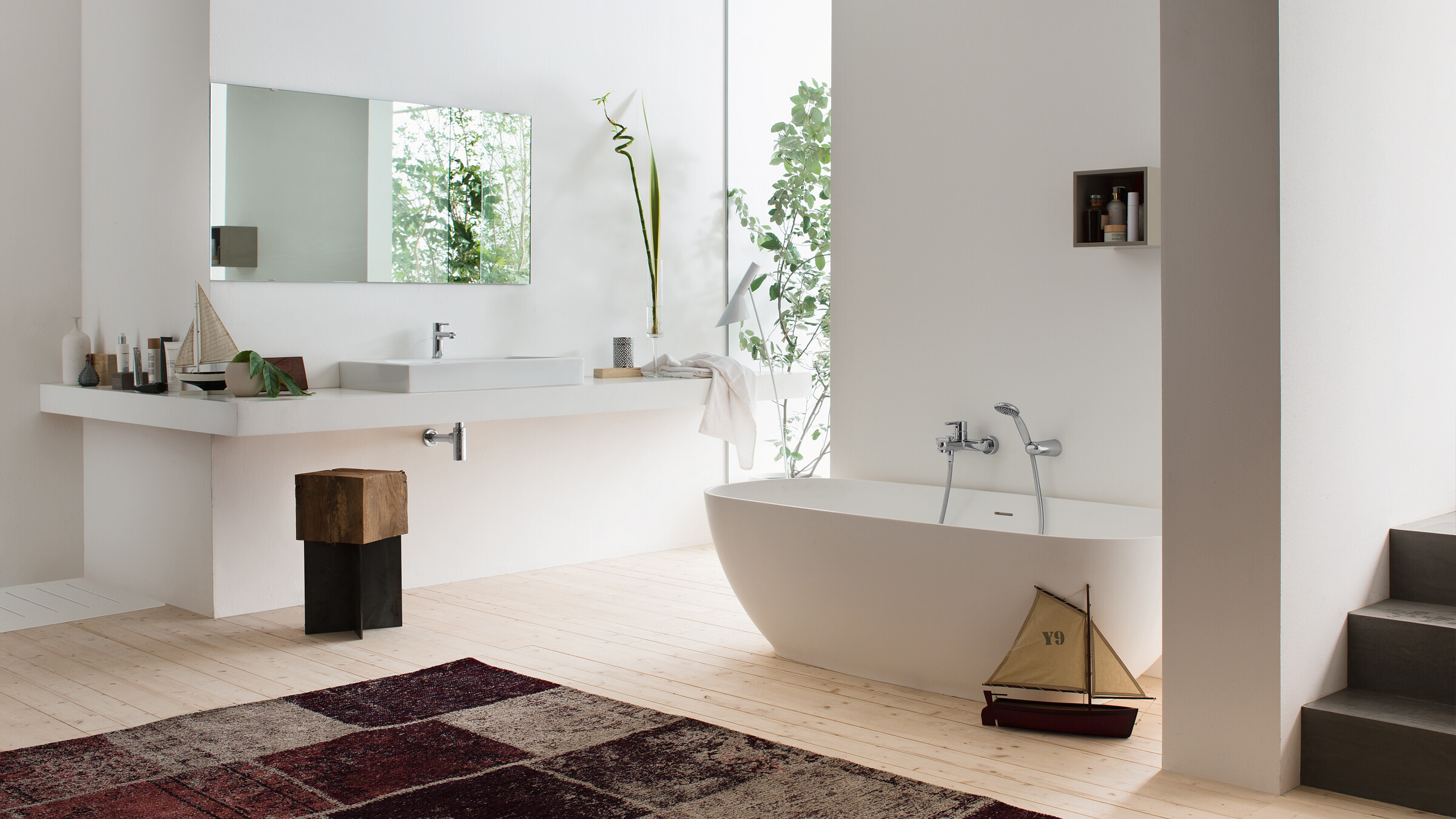 Ba&ntilde;o con l&iacute;nea ABC en Cromo Brillo