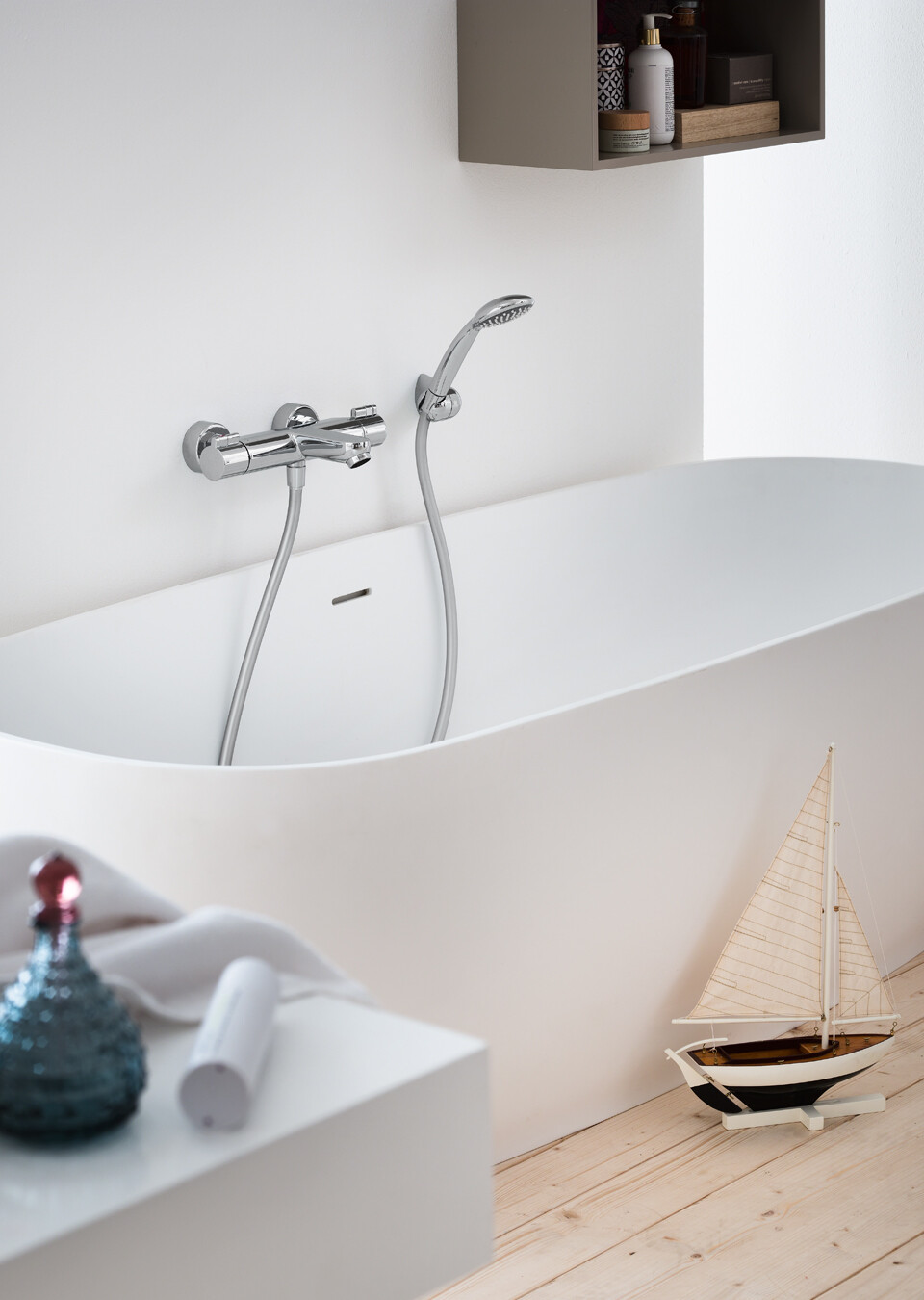 Grifer&iacute;a de ba&ntilde;era de lejos ABC Cromo Brillo